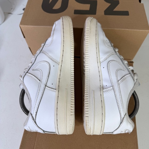 Nike AF1 Triple White Sneakers Size 5.5Y / Womens Size 7 Shoes - Picture 5 of 9